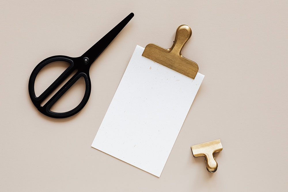 Paper clipboard and scissors - BinaryFork.com