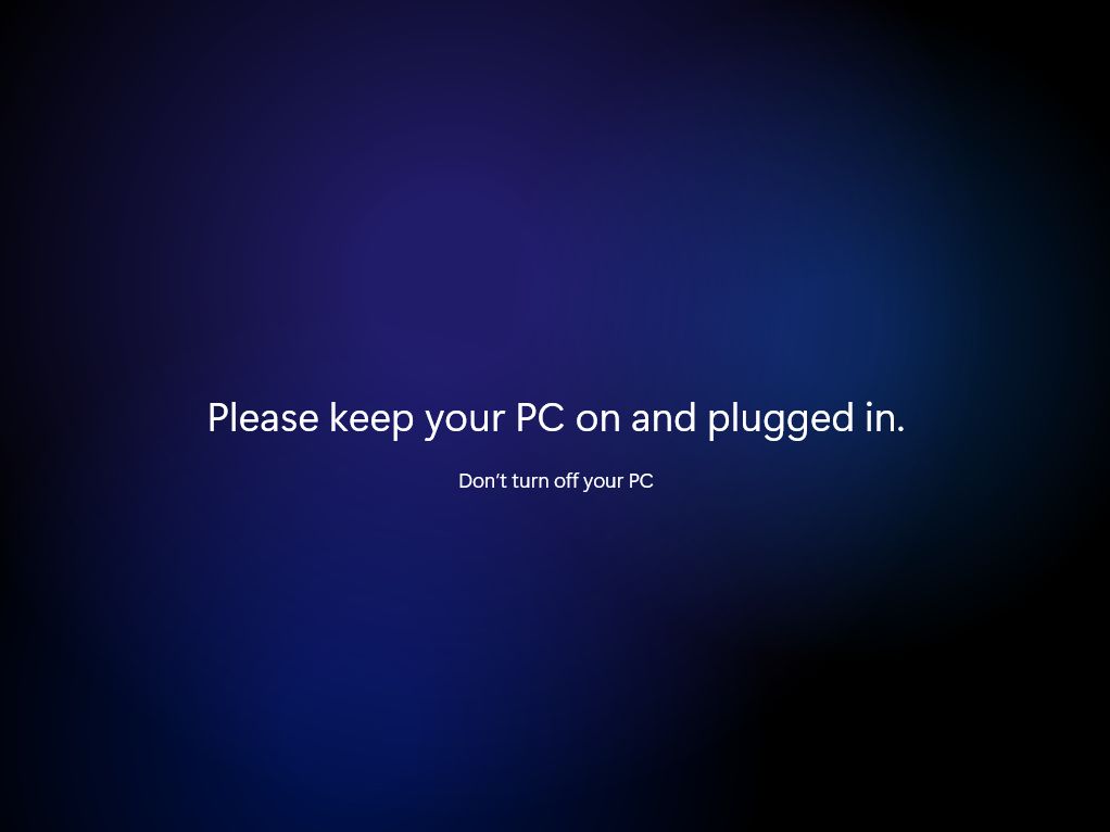 Install Windows 11 please keep your pc on and plugged in