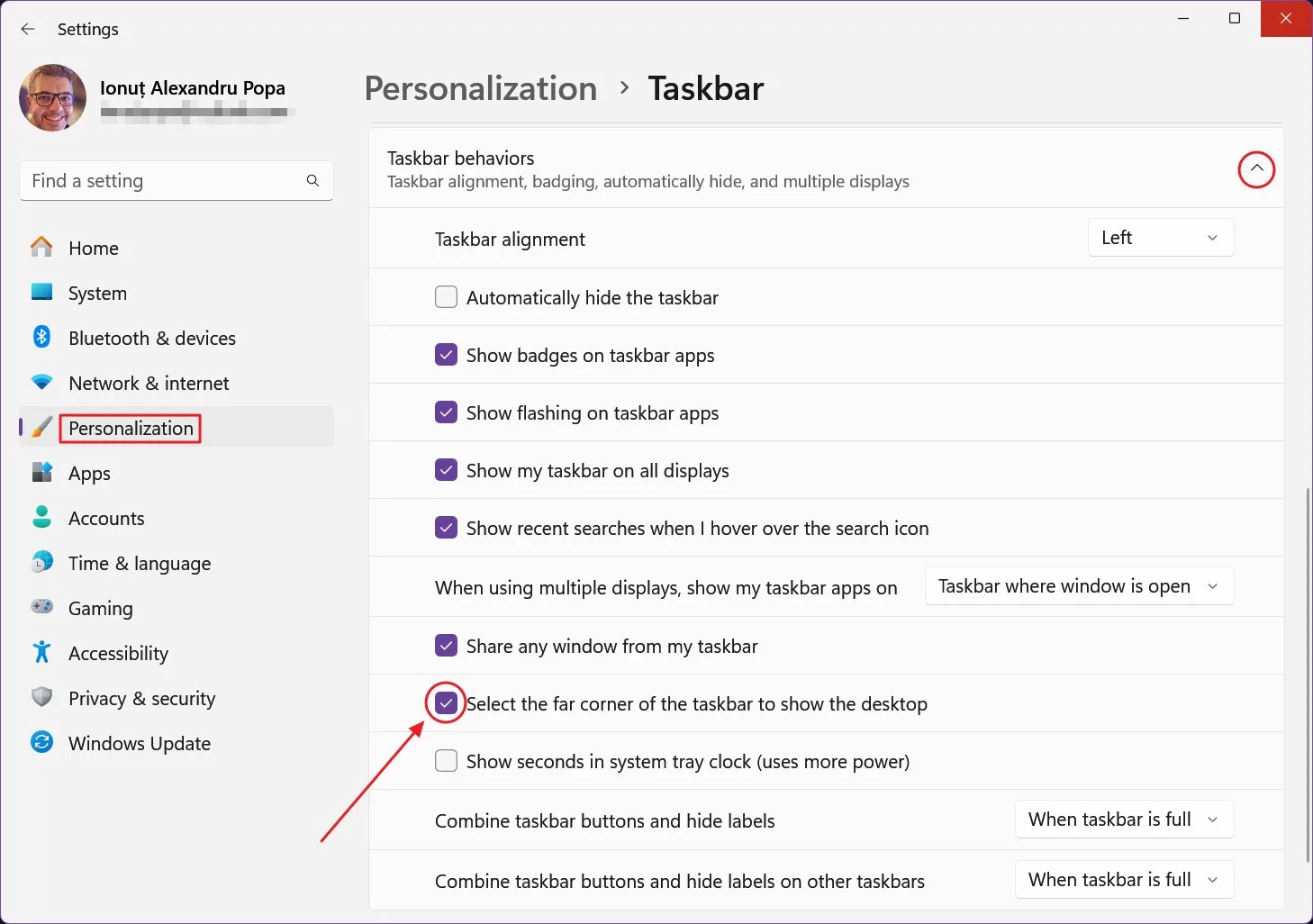 Windows görev çubuğu masaüstünü büyük göstermek için görev çubuğunun uzak köşesini seçin